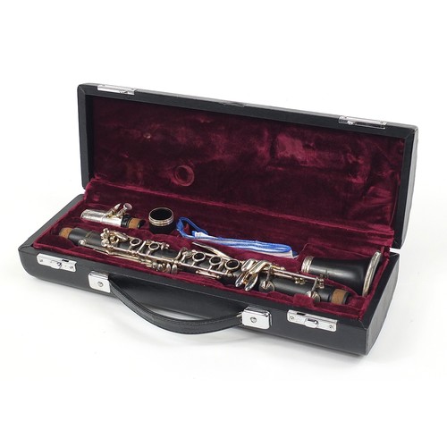 708 - Yamaha ebonised three piece clarinet numbered 681II housed in a fitted case