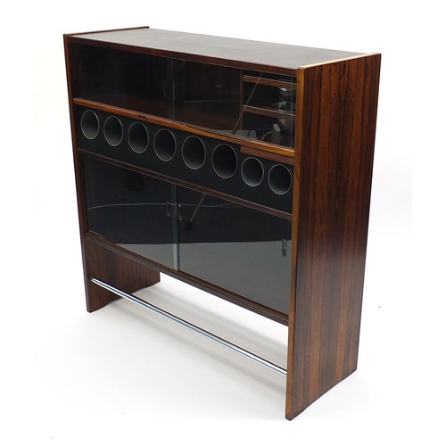 645 - Poul Heltborg for Heltborg Mobler, Danish rosewood cocktail or buffet bar with sliding glass doors, ... 