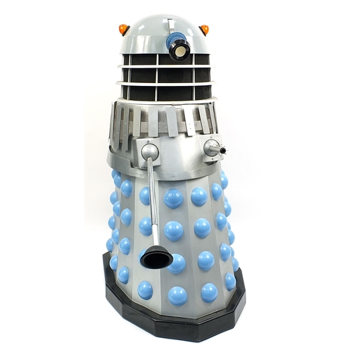 687a - Full size manually operated Dalek replica, 152cm high