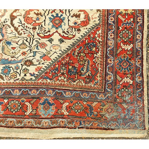 658a - Rectangular Persian Mahal carpet, 335cm x 250cm