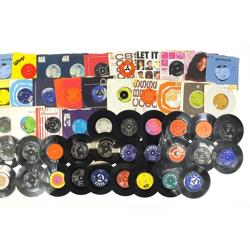 489 - Collection of 45rpm records including Jimmy James & the Vagabonds, The Moody Blues and Whitney Houst... 
