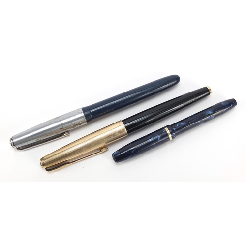 1533 - Three vintage Parker and Conway Stewart fountain pens including a blue marbleised example