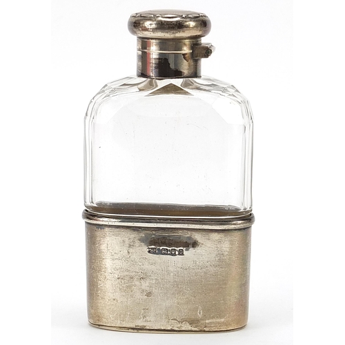 140 - Walker & Hall, George V silver and cut glass hip flask with detachable cup, London 1919, 12cm high, ... 