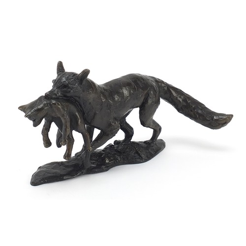 427 - Contemporary Linda Frances patinated bronze study of a fox and cub, 20.5cm in length, 22cm in length