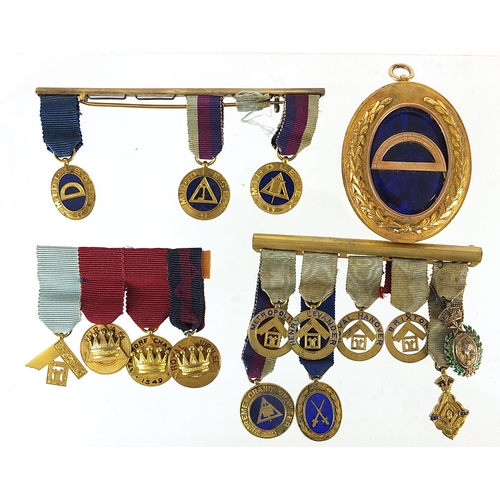 462 - Group of masonic jewels, some on bars relating to Bro H Lovegrove including a large oval 9ct gold je... 