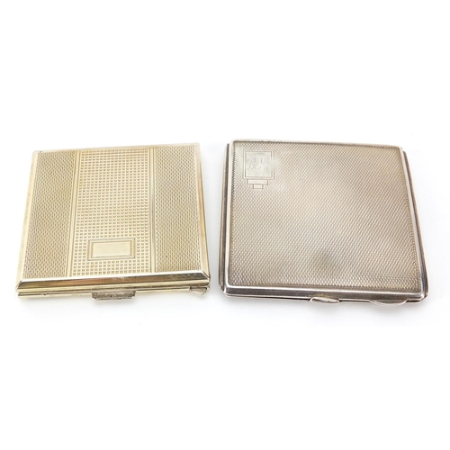 96 - Two Art Deco silver compacts with engine turned decoration, the largest 7cm wide, total weight 153.8... 