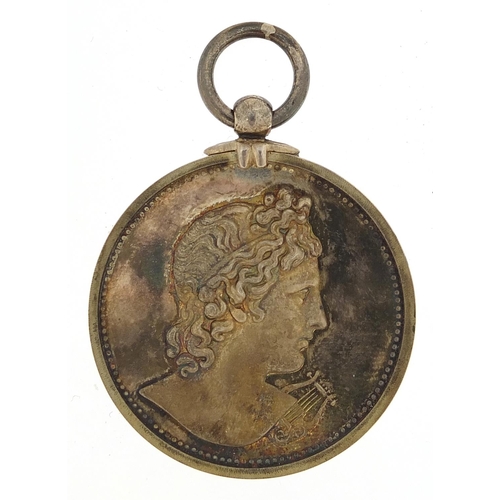 557 - Royal Academy of Music silver medal housed in a John Pinches fitted case, presented to Vera Rees, pi... 