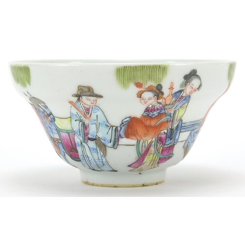 450 - Chinese porcelain bowl hand painted in the famille rose palette with figures in a palace setting, fo... 