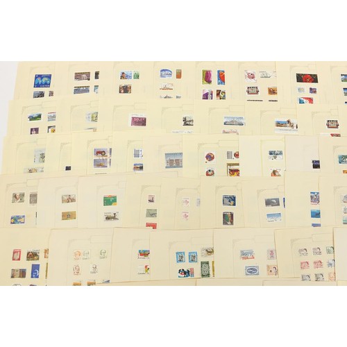 1946 - Extensive collection of Canada stamps arranged on several pages