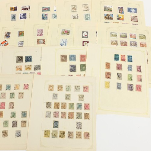 1916 - Extensive collection of Austria stamps from early arranged on several pages