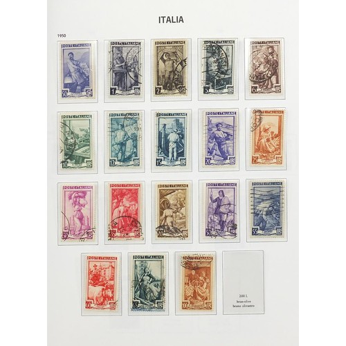 1966 - Italia  album of Italy stamps from early