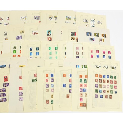 1922 - Extensive collection of Elizabeth Great Britain stamps, mint and used, arranged on several pages