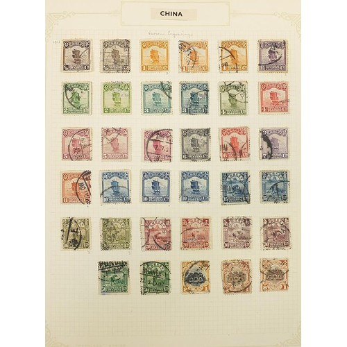 1960 - Early collection of Chinese stamp on ten pages