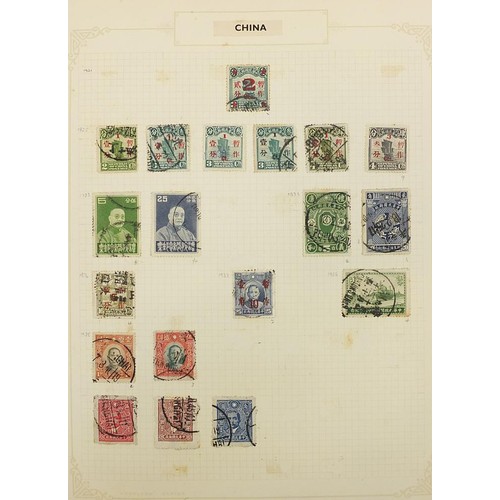 1960 - Early collection of Chinese stamp on ten pages