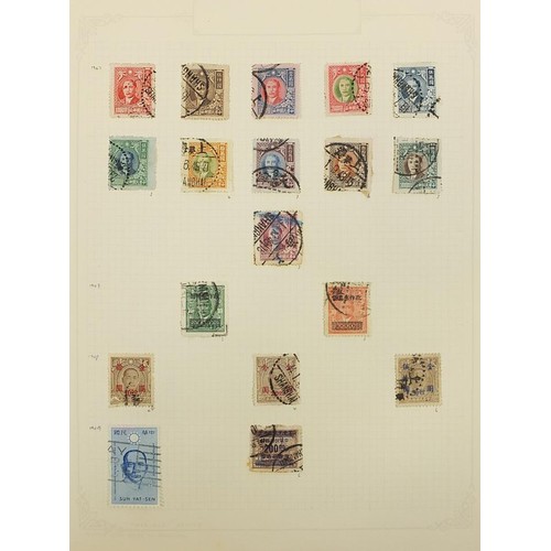 1960 - Early collection of Chinese stamp on ten pages