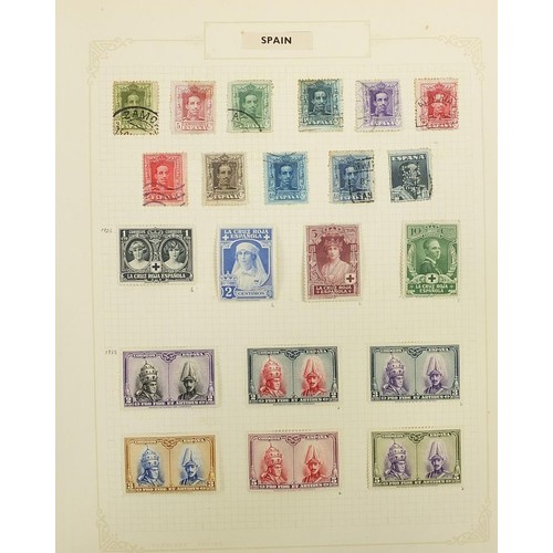 1947 - Extensive collection of Spanish stamps from early arranged on several pages