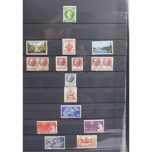 1920 - Australian collection of stamps from early in stock book