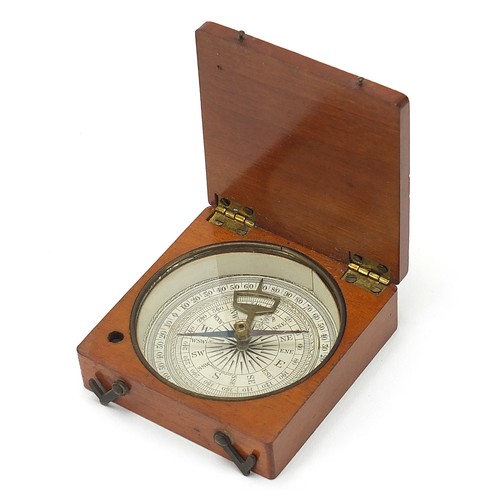 423 - Victorian mahogany travelling compass, 6cm x 6cm