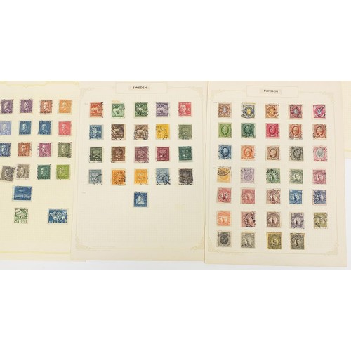 1962 - Collection of Swedish stamps from early arranged on several pages