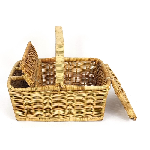 264 - Wicker picnic basket, 53cm wide