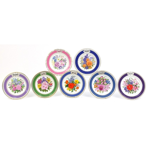 5 - The Royal Horticultural Society Chelsea Flower Show Wedgewood bone china floral year plates, 1981,19... 