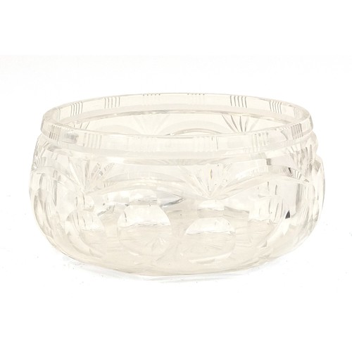 23 - Walsh cut glass fruit bowl with star based decoration and thumbnail sides, 20cm in diameter