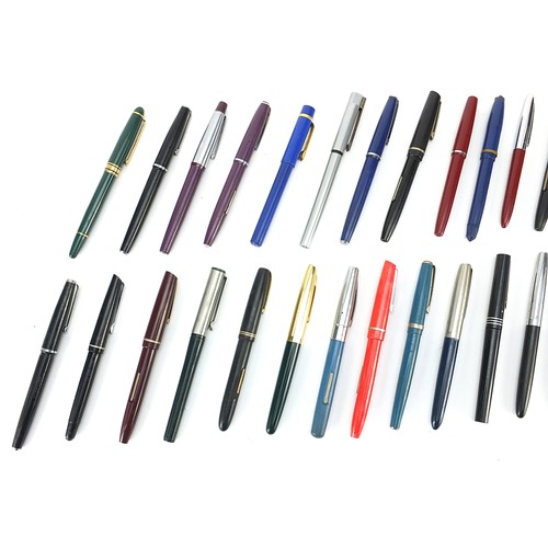 69 - Collection of vintage and later fountain pens