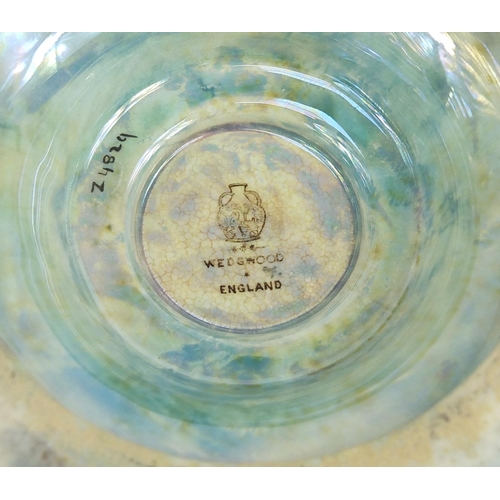 86 - Wedgwood Fairyland lustre footed bowl hand painted with dragons, inscribed Z4829 to the base, 22cm i... 