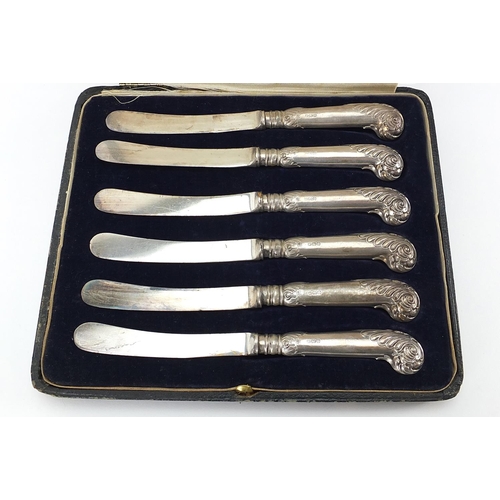 839 - James Deakin & Sons, set of six George V silver handled butter knives with steel blades housed in a ... 