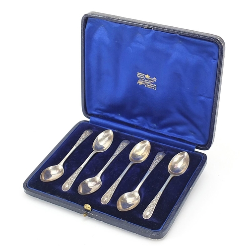 841 - The Alexander Clark Manufacturing Co, set of six Edward VII silver teaspoons with fitted case, 11.2c... 