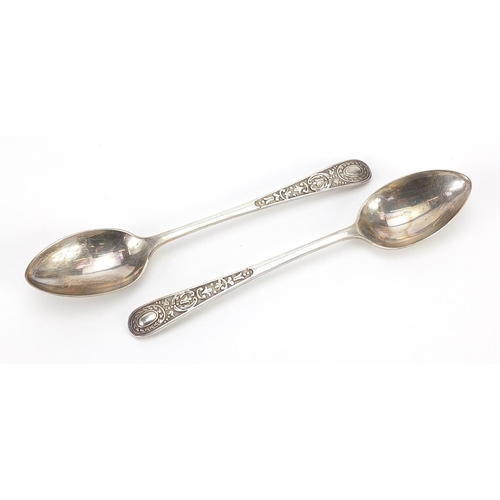 841 - The Alexander Clark Manufacturing Co, set of six Edward VII silver teaspoons with fitted case, 11.2c... 