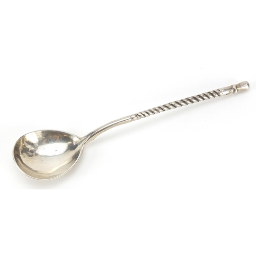 846 - Silver spoon with impressed Russian marks, 14cm in length, 18.0g