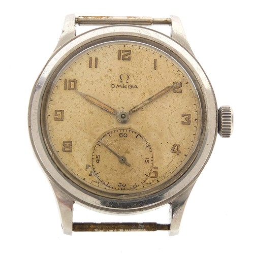 877 - Omega, vintage gentlemen's Omega wristwatch with military type dial, the movement numbered 9898997, ... 