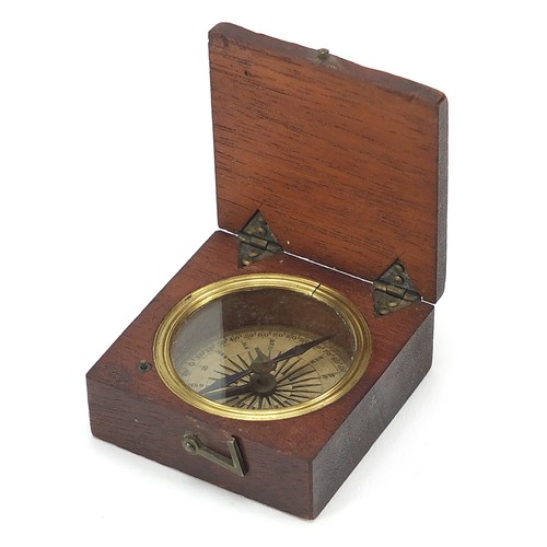 879 - 19th century mahogany pocket compass, 5cm wide