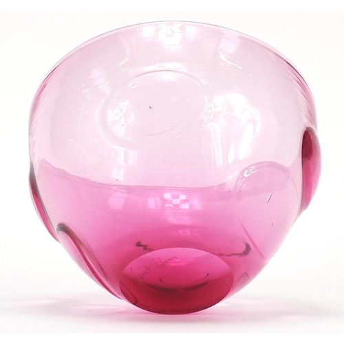 891 - Pink glass vase indistinctly etched, possibly Fint Glass to the base, 13cm in diameter