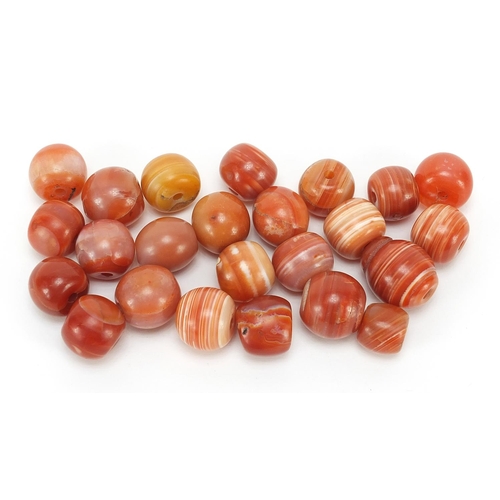 1853 - Group of Islamic agate beads, each approximately 2cm in diameter