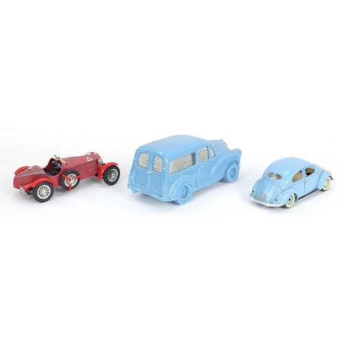 97 - Ceramic Morris Minor Traveller motor car together with a metal Volkswagen Beetle and Burago model ra... 