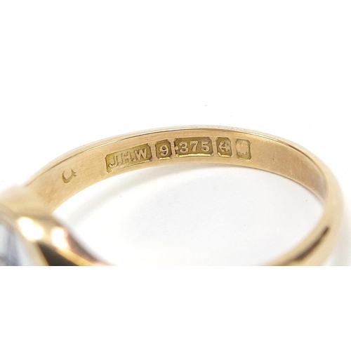 134 - 9ct gold and enamel masonic rotating ring, size Q, 4.4g