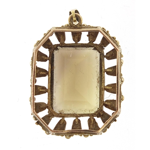 130 - 9ct gold smoky quartz pendant, 4cm high, 9.8g