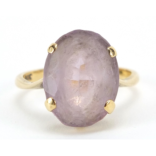 193 - 9ct gold amethyst ring, size L, 3.4g