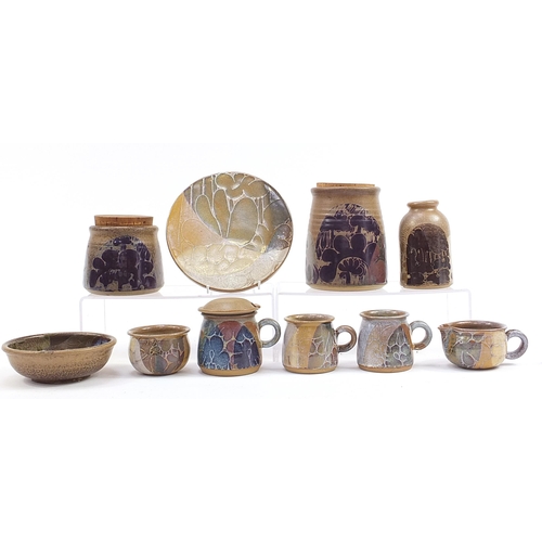 Diana Worthy, Crich studio pottery including bowl and mugs, the
