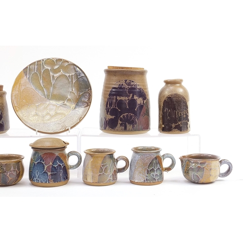 Diana Worthy, Crich studio pottery including bowl and mugs, the