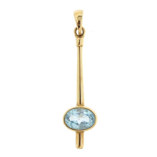 325 - 9ct gold blue stone pendant, 3cm high, 1.1g