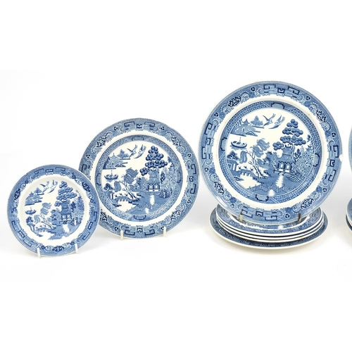 158 - Selection of Wedgwood Willow pattern plates, the largest 21cm in diameter