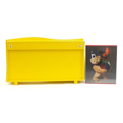 1378 - Steiff miniature teddy bear display cabinet and Button In Ear hardback book by Jurgen & Marianne Cie... 