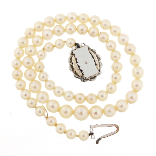 2194 - Cultured pearl necklace with 9ct white gold aquamarine clasp, 45cm in length, 36.2g