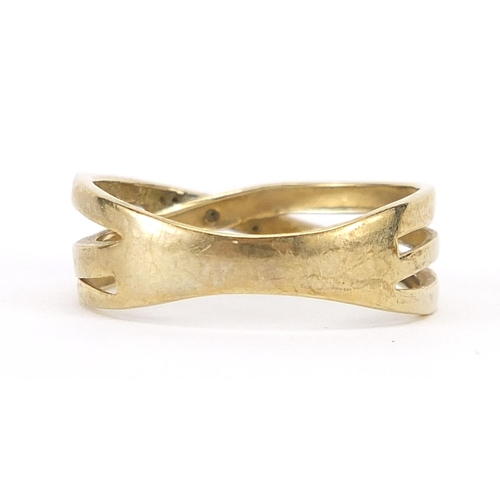 1930 - 9ct gold diamond crossover ring, size K, 1.7g