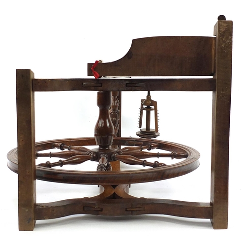 897 - 19th century wooden spinning wheel, 87cm high