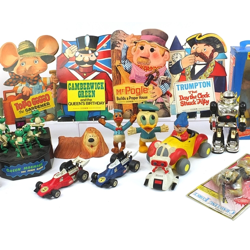 1114 - Vintage toys, some with boxes including Pelham Thunderbirds puppet, Matchbox Cascade, Tonka vehicles... 