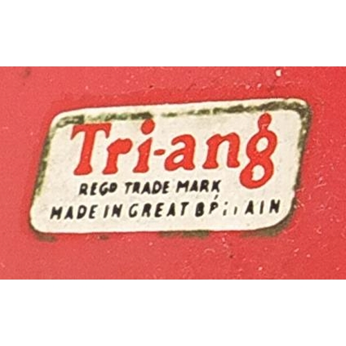 1506 - Vintage Tri-ang tinplate KL44 Jones crane, 45cm high